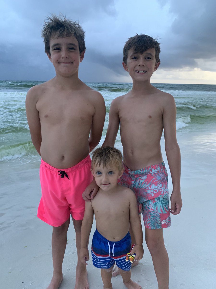 Good times with these 3 Dawgs!
OYB