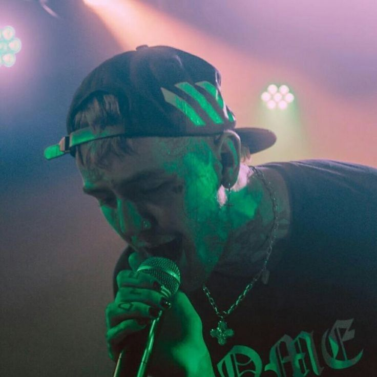OMFGpeep's tweet photo. lil peep. https://t.co/mmkmVWEDcC