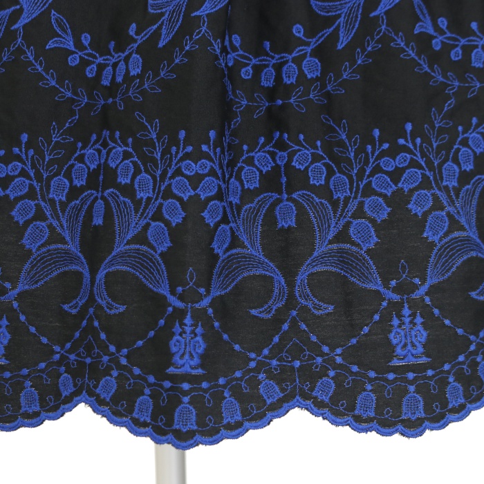 【発売中】black x blue/9号 残りわずか

●May lilyサスペンダーロングスカート
39,600 JPY

可憐で毒を持つ鈴蘭をイメージしたオリジナル刺繍生地です。
裏地は薄手で通気性の良いサップを使用しています。
wunderwelt.jp/products/a-006…