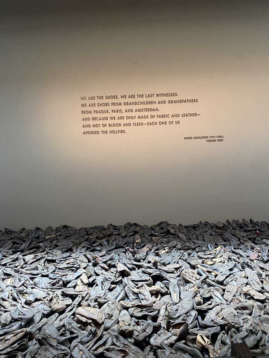 klmyates's tweet image. National Art Gallery, Holocaust Museum, American History Museum, & Natural History Museum all in one day! Exhausted, but so thankful for all that @KEDCGrants does to promote learning for teachers so we can bring experiences to our students!