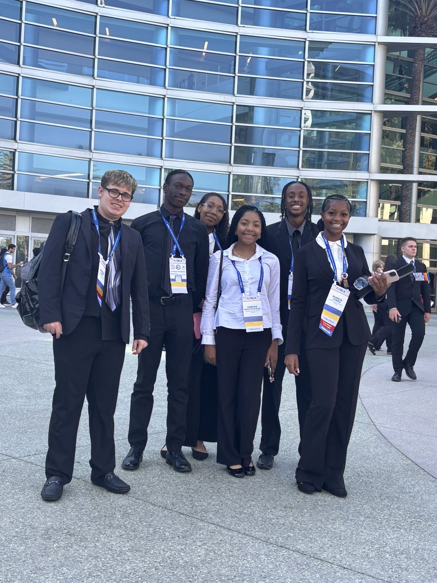 Ginabwill's tweet photo. BHS is making a statement at FBLA Nationals. ❤️ https://t.co/UYMCja22XE