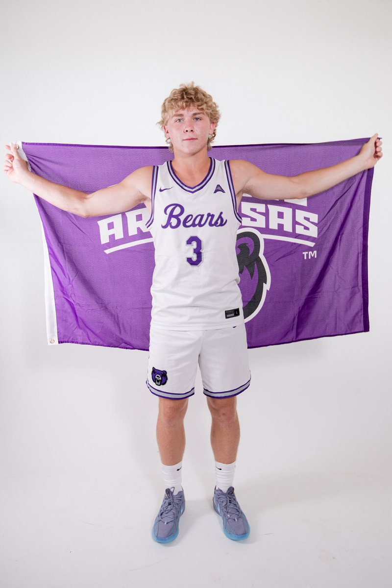 2026 PG Denton Forsythe took a visit to University of Central Arkansas this weekend #BearClawsUp 🐻🏀

The rising senior has had a strong stock rising summer, earning 4 D1 offers in the past 2 months as he prepares to enter the July Live period &amp; prove himself even more 📈