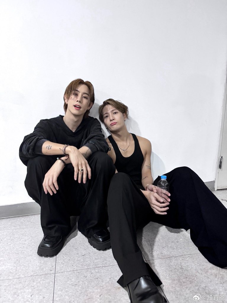 nesbaebae's tweet photo. ปี2025ทำให้รู้ว่า จีนกับเมกาใกล้กันแค่นี้เอง https://t.co/hHECacs9Ag