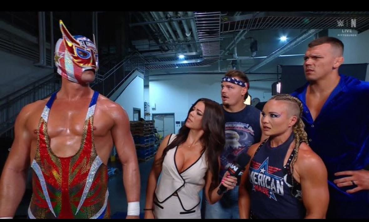 #WWERaw 🧐