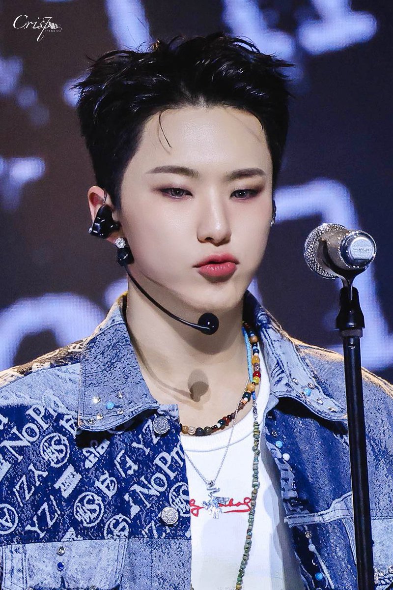 호시가 오늘두 행복했으면 좋겠어🫶🏻🩵