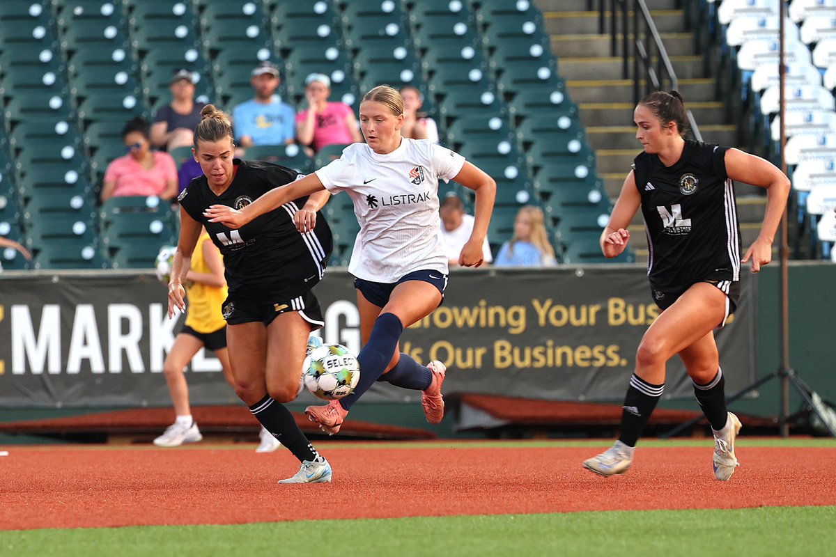 LANCinferno's tweet photo. 📸 from our last @USLWLeague home match of the 2025 season

photos by Jessica Lupold | view the full gallery on FB https://t.co/bjPHRN9nET