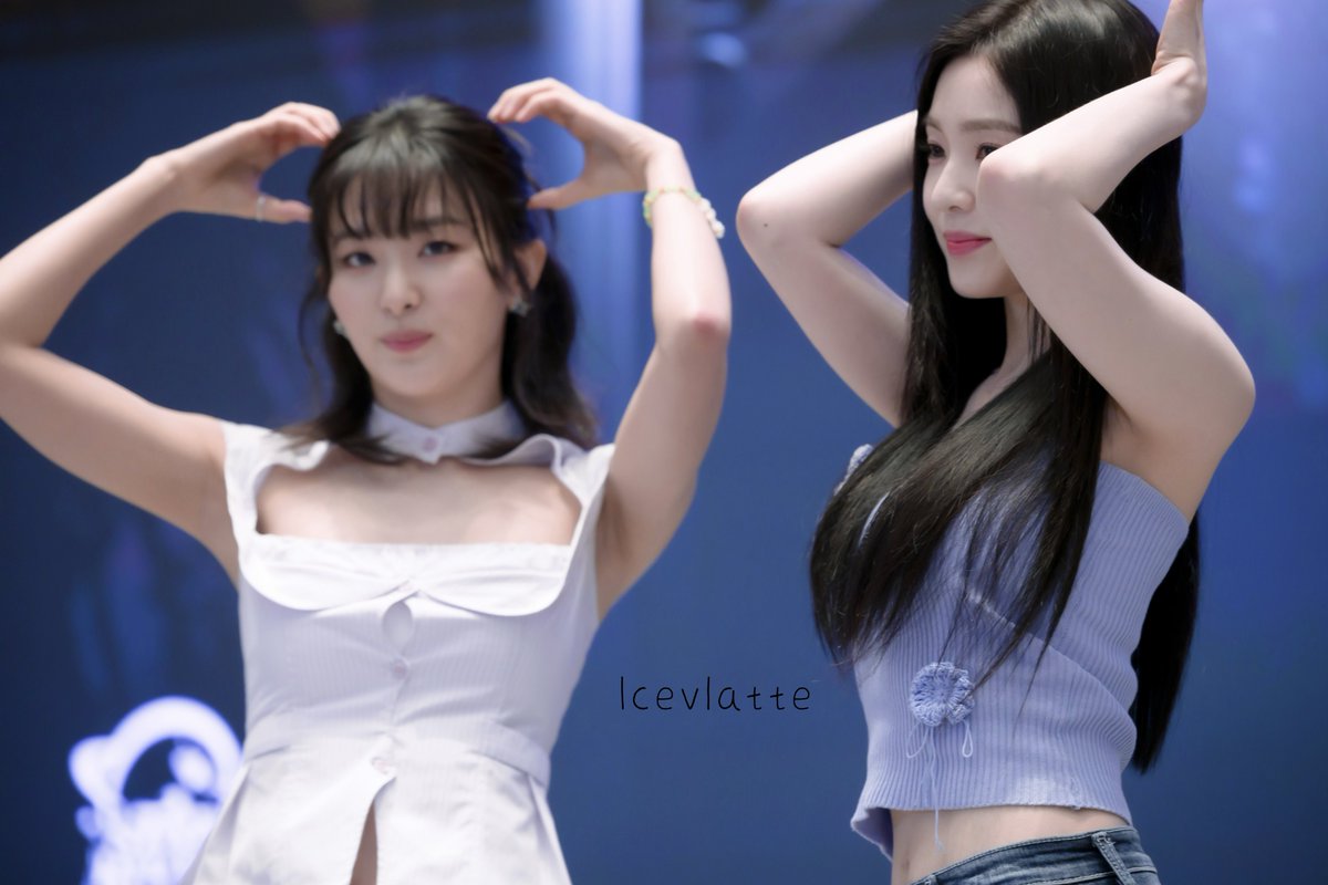 _Icevlatte's tweet photo. 250622 Aseul in guangzhou
🩷🐰🐻💛

#아이린 #IRENE #슬기 #SEULGI 
#레드벨벳 #Redvelvet https://t.co/eE8TkZahRt