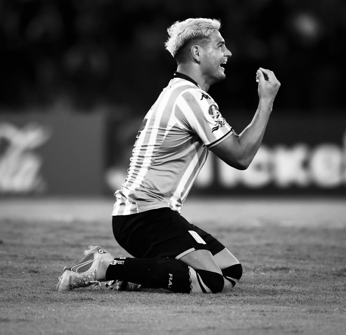 “Busquen la gloria, 𝗻𝗼 𝗹𝗮 𝗽𝗹𝗮𝘁𝗮. Sean campeones que la gente se los va a agradecer toda la vida”