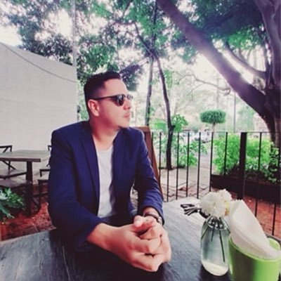 Hamnannde tweet media