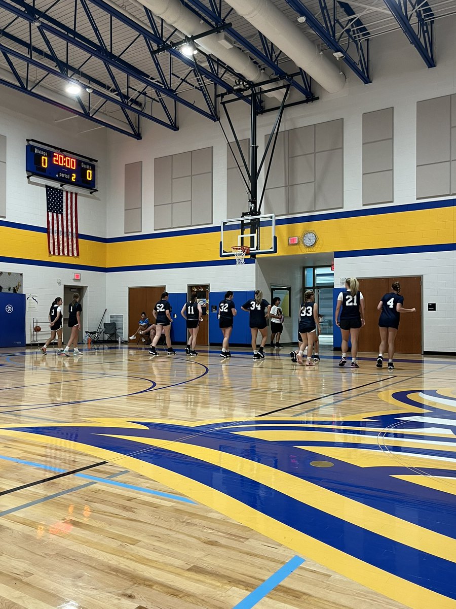 ended our 6 week summer league on a high note… strides were made and more work to be done! appreciate this group and their dedication/desire to get better! 👊🏻💙🏀