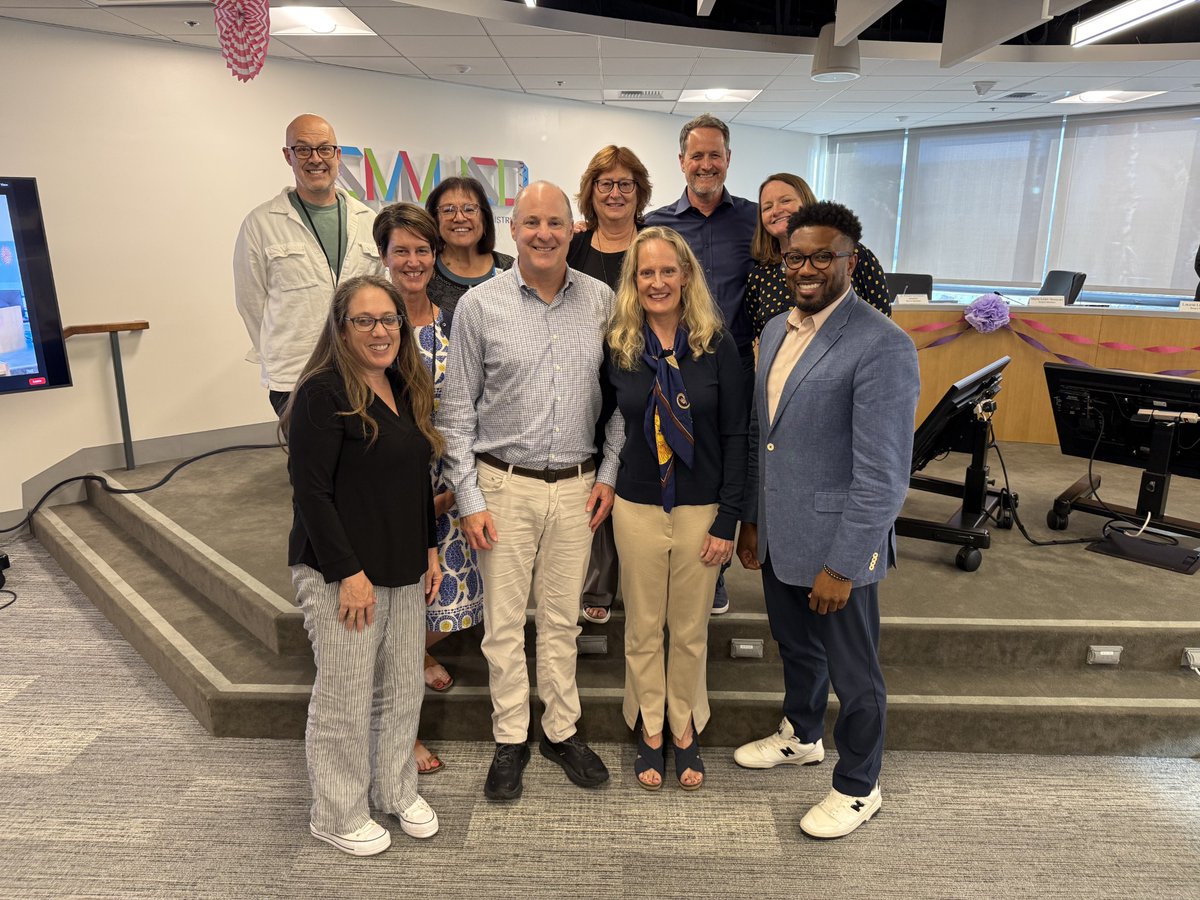 SMMUSD - OFFICIAL (@smmusd) on Twitter photo 🎉 Join us in welcoming Natalie Burton as the new principal of @Franklin_bolts! A former #SMMUSD principal at Roosevelt & Will Rogers, Burton returns to SMMUSD with extensive leadership experience and a student-centered approach. Read more: bit.ly/BurtonNewFrnkl…. <a href="/Dr_AShelton/">Dr. Antonio Shelton</a> 🎉 Join us in welcoming Natalie Burton as the new principal of @Franklin_bolts! A former #SMMUSD principal at Roosevelt & Will Rogers, Burton returns to SMMUSD with extensive leadership experience and a student-centered approach. Read more: bit.ly/BurtonNewFrnkl…. <a href="/Dr_AShelton/">Dr. Antonio Shelton</a>