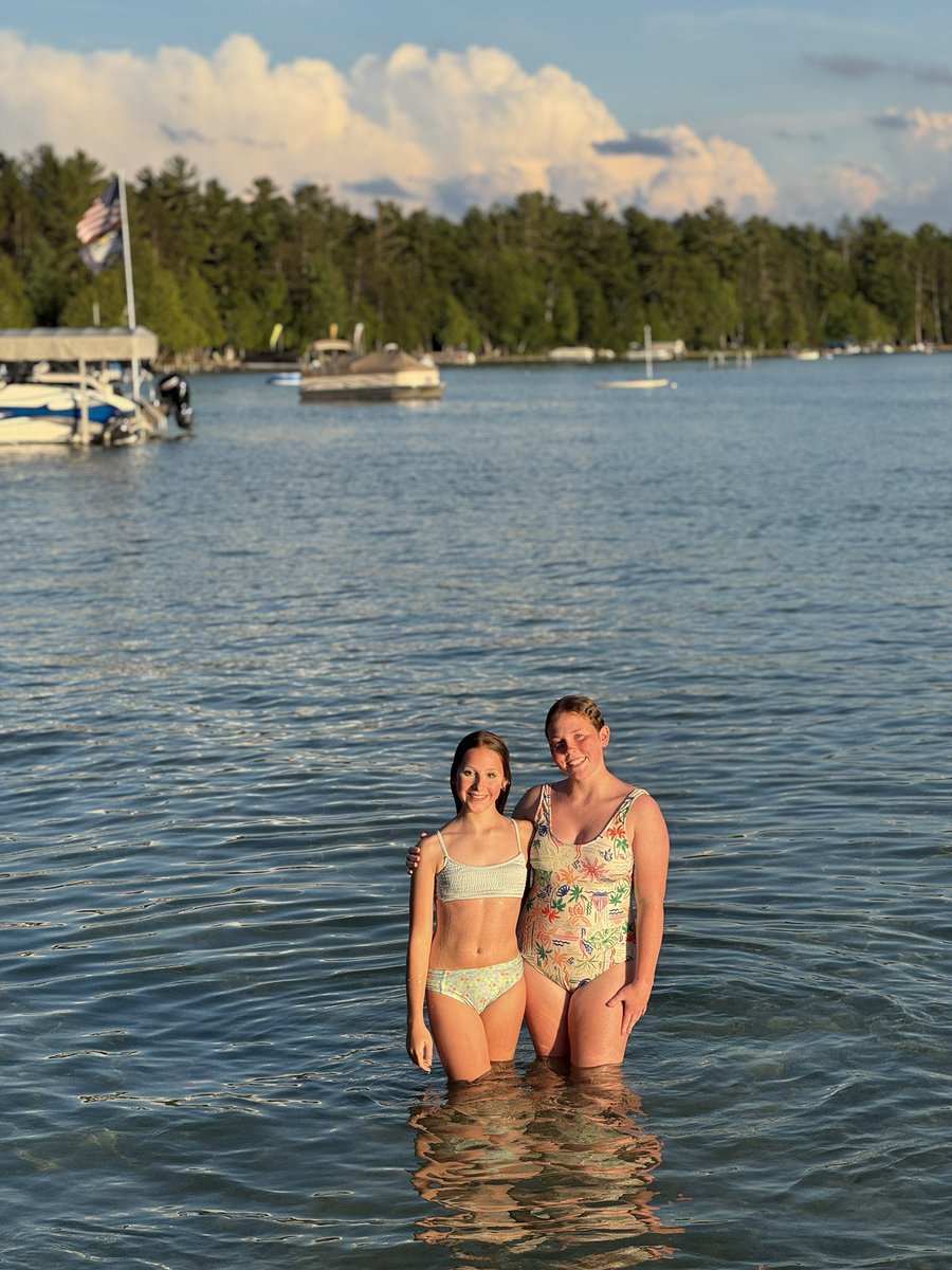 hubbardbradford's tweet image. The Caribbean?!?! Yes, “of the North.” Higgins Lake, MI is indescribably beautiful. Amazing memories made and incredible moments to remember. #HubbardSisters #dadisthebesttitle #makeitmatter #PureMichigan @PureMichigan