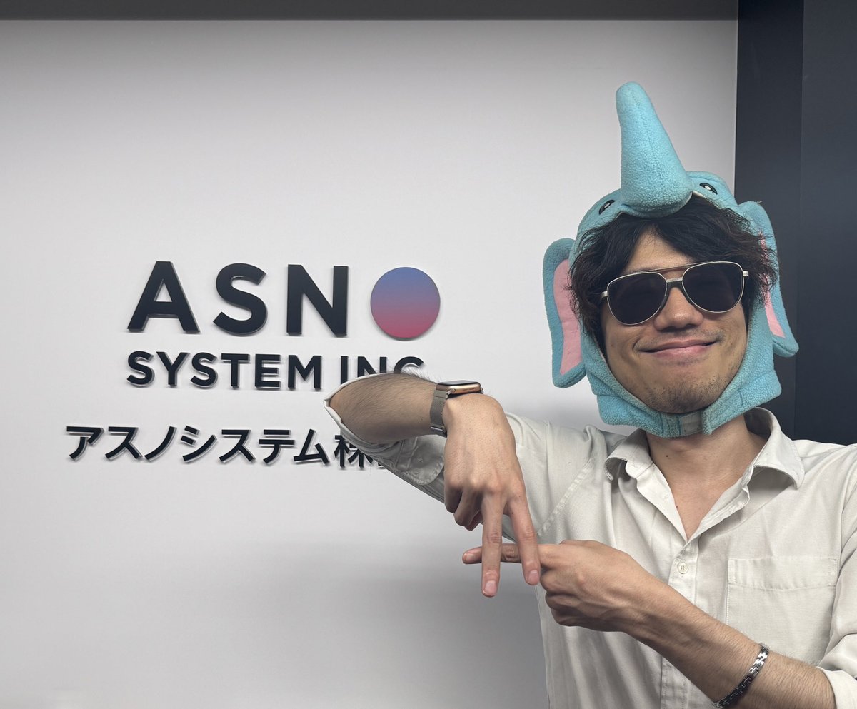 asno_gaming's tweet photo. 昨日はVARREL所属のストリーマー『象先輩( @ZouSenpai )』にアスノシステム東京本社へお越しいただき、社員と一緒に某宇宙人狼ゲームをプレイしました🚀🐺
普段の仕事では見えない各社員の意外な一面などが見られる楽しい交流の機会となりました🐘
ありがとうございました🙌🏻 https://t.co/9XR6RF9HA3