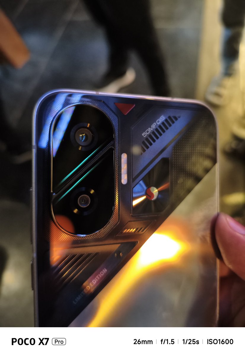 imrsantra's tweet image. #POCOF75G goes on sale today at 12 PM. #AllPower, #AllPremium, Beautiful in looks with #POCOSheild. It's not just about the SoC, but the entire package as a whole at around 30K.
#AllPowerNOBS
#Flipkart