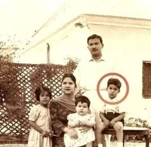 کس نے سوچا تھا کہ یہ معصوم سا دکھنے والا حرامی بچہ بڑا ہو کر نہ عورت چھوڑے گا نہ مرد نہ کھسرا اور نہ ہی پالتو کتیا😜🤣