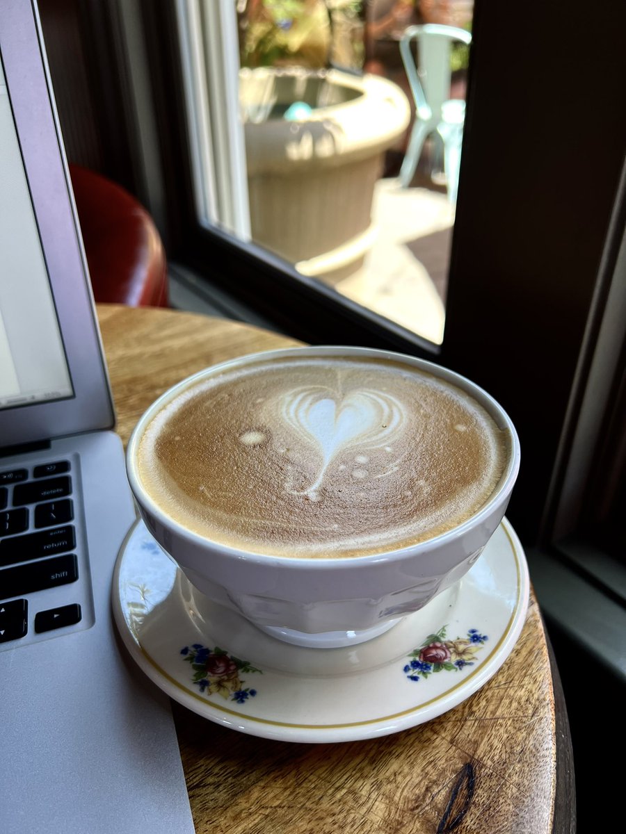 mariesutro's tweet image. Afternoons and lattes…

#coffee #coffeelover #espresso