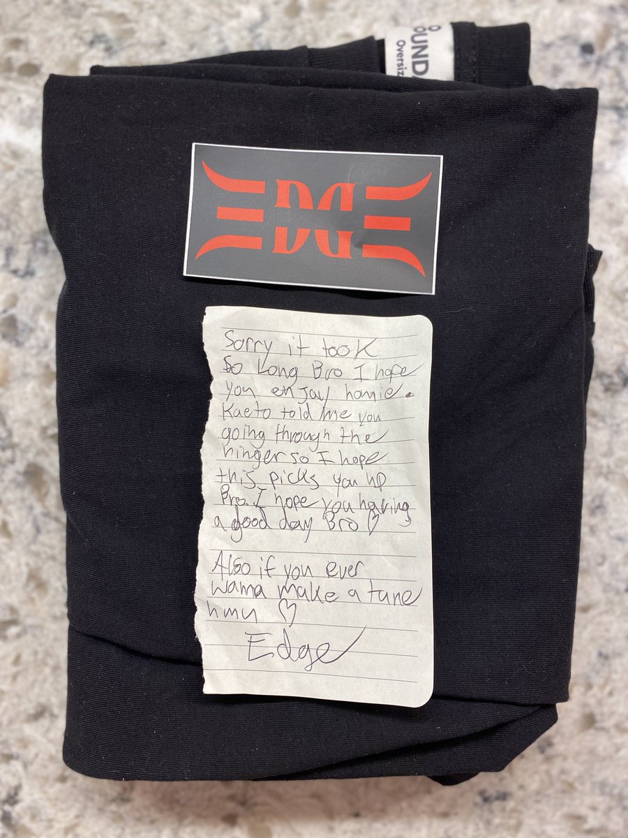 I want to give a massive shoutout to <a href="/edgedubz/">Edge</a> for the care package!! 

I can’t thank you enough for the t-shirt, I appreciate you!!!🙏🖤
