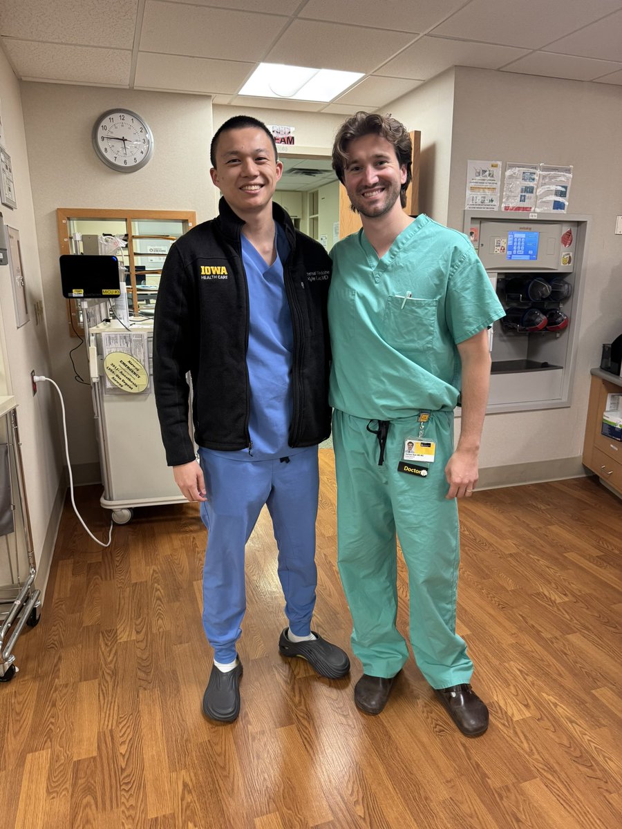 All smiles for the last shift of PGY-1! Always great working with <a href="/StefanoByer/">Stefano Byer</a>
