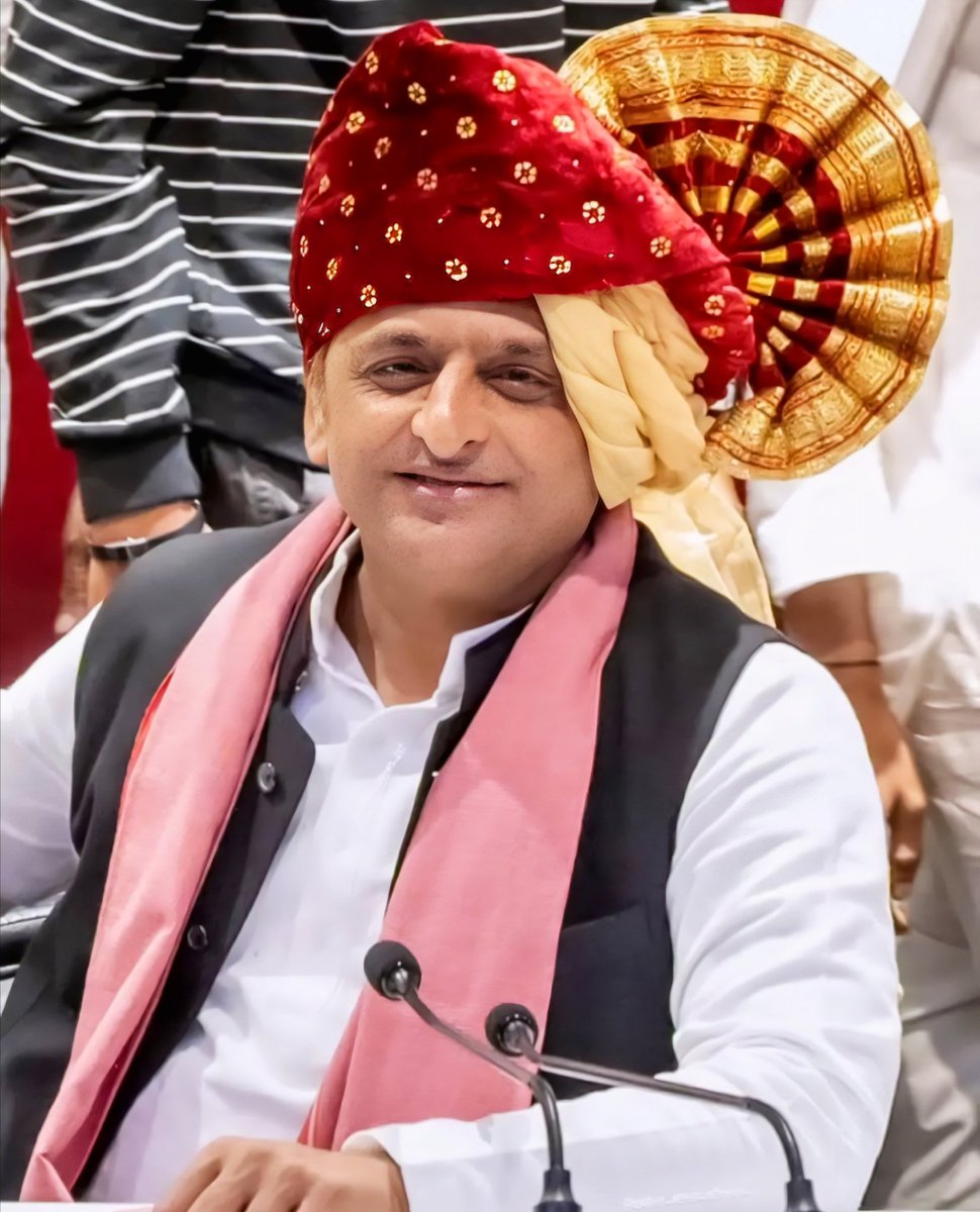 Deepak Singh (@deepakdasak21) on Twitter photo 400 का घमंड तोड़कर साहब को बैसाखी पर लाने वाले सुपरस्टार नेता <a href="/yadavakhilesh/">Akhilesh Yadav</a> जी को जन्मदिन की हार्दिक शुभकामनाएं 🎈🎂 400 का घमंड तोड़कर साहब को बैसाखी पर लाने वाले सुपरस्टार नेता <a href="/yadavakhilesh/">Akhilesh Yadav</a> जी को जन्मदिन की हार्दिक शुभकामनाएं 🎈🎂