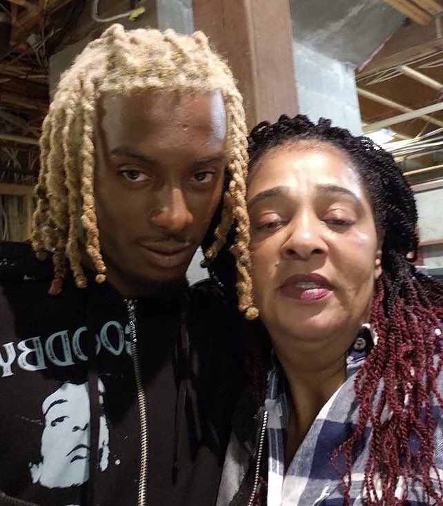 Lidestywurld's tweet image. Playboi Carti's auntie used to run a fanpage for him because she was so proud ❤️