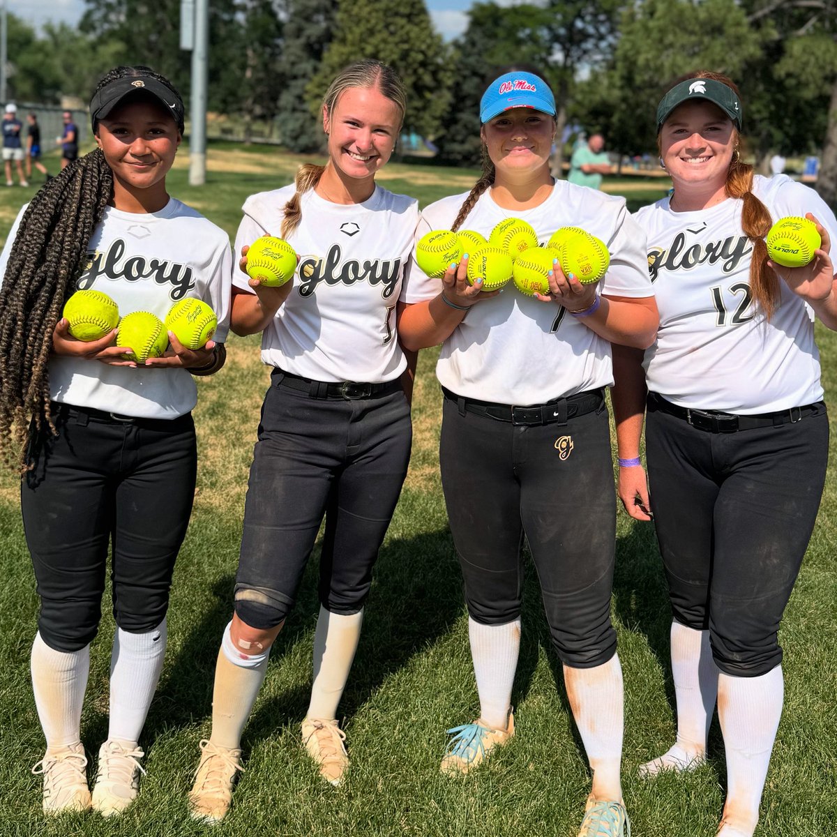 Our girls were on 🔥 this past week at the P5 Patriot and Practice Games!

ABBY LYNCH-BUXTON-7‼️
TAMIA CHERRY-3
LEXIE ARTHUR-1
PRESLEY RIVERS-1

Great job ladies!!! 🥎
#halosup😇