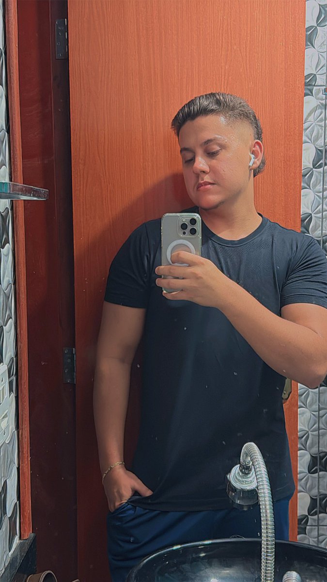 borgesoo's tweet image. 🥶