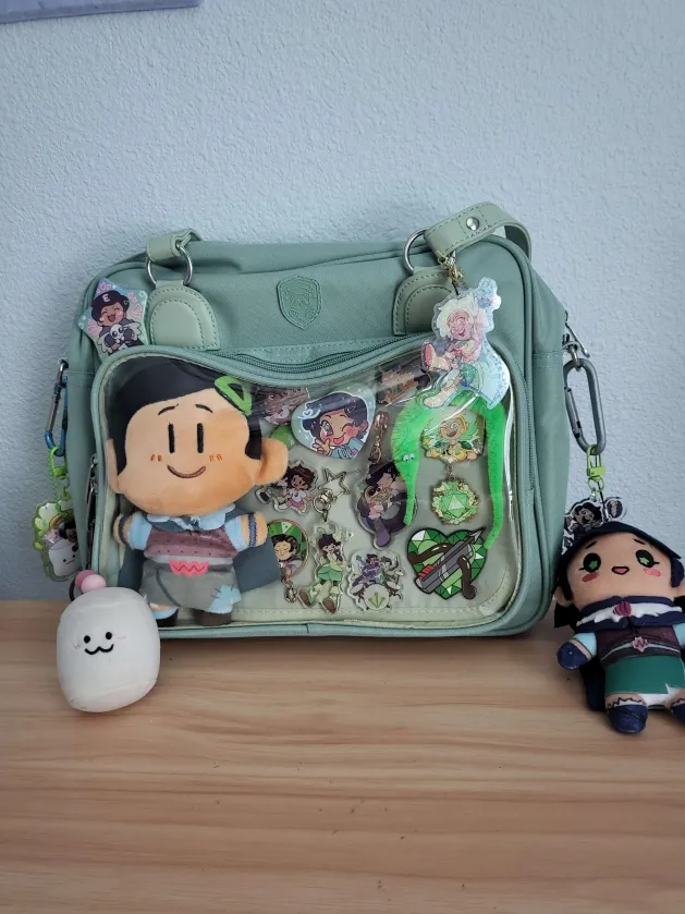 Forces you to look at my Marcy Wu ita bag