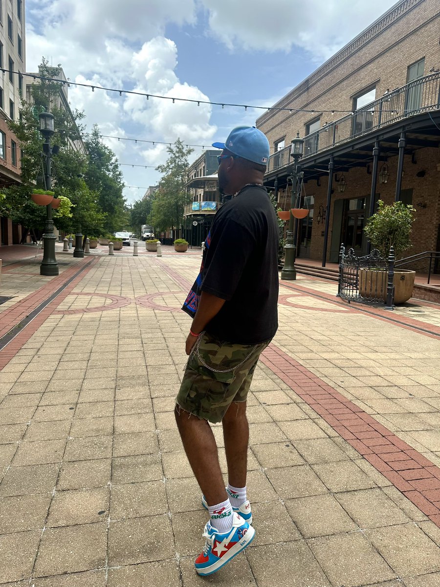 bj_6ix's tweet image. Year 27⭐️