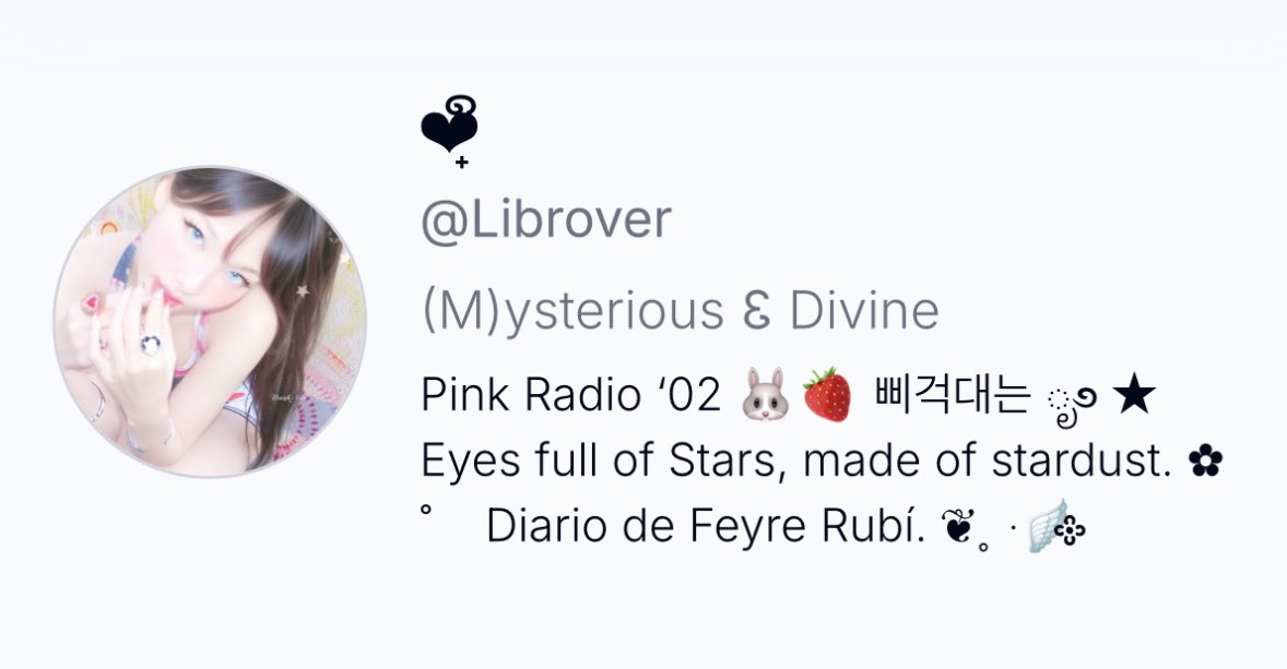 Librover's tweet image. Habló feo de mí y todo. Pero uf, que linda me vi a mí misma mientras analizaba mi perfil.
Sí están por lástima, quédense. Digo.