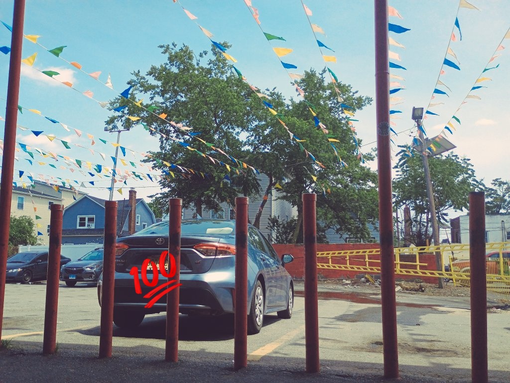 NFT NYC has came and left again this year. Sadly missed the whole thing. I heard <a href="/ArtemisBold/">ǟʀȶɛʍɨʂ</a> and <a href="/diplo/">diplo</a> did a performance on the main stage and gave out free Diplo Punk NFT. I always miss the good stuff. It's dehydratingly hot btw🔥 ☀️