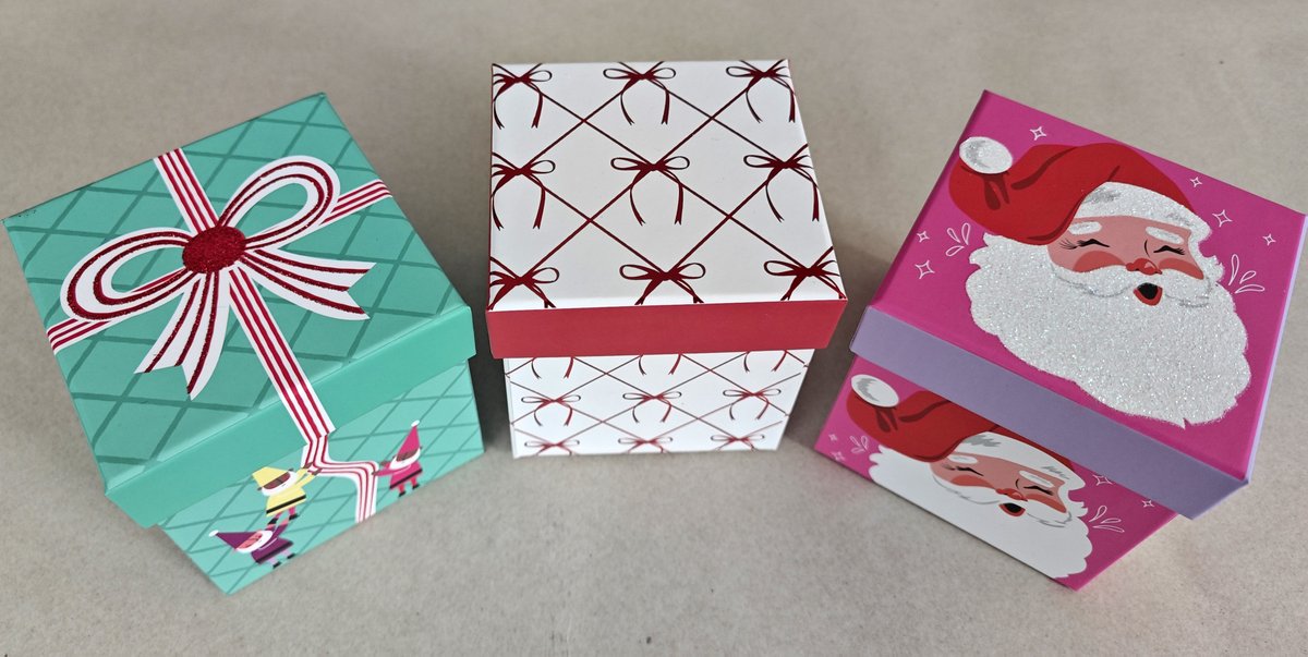 GiftDecorations's tweet photo. Gilded &amp; Glitter powder  mini Christmas gift box.  
https://t.co/JbAZvPTOQu
#box #giftbox #Christmas #boxes https://t.co/hojmNmnn8J