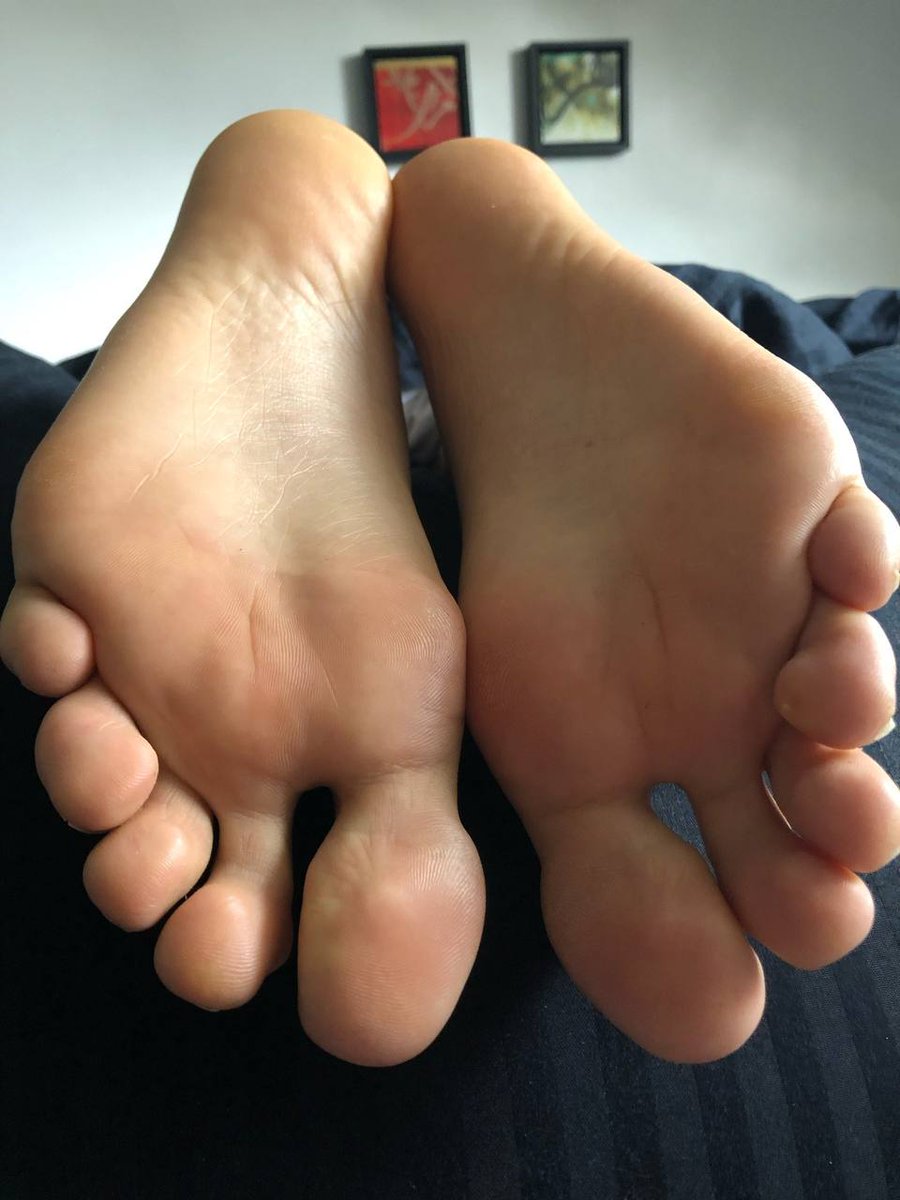 FeetSoxSneax's tweet photo. https://t.co/vrbwWqYHoN