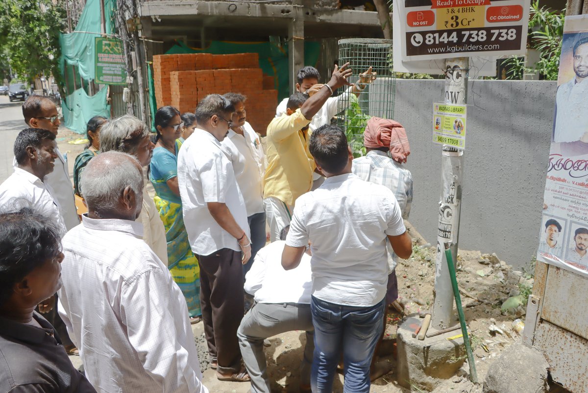 SuryahSG's tweet image. As part of PM @NarendraModi’s &quot;A Tree for Mother&quot; movement, I planted a tree sapling in #Velachery with my Mandal Office-bearers. #TreeForMother

#வேளச்சேரி தொகுதி 238-வது கிளையில் பிரதமரின் “தாயின் பெயரில் ஒரு மரம்” முன்னெடுப்புக்காக எனது தாயின் பெயரில் மரம் நடவு செய்த நிகழ்வு.