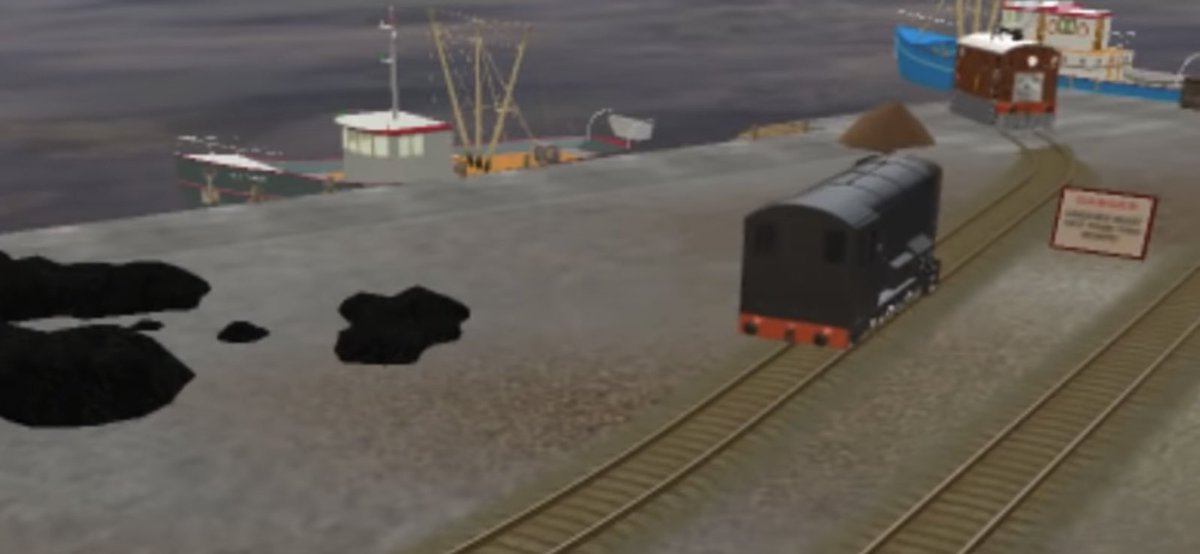 SketchyStudios0's tweet photo. how it started vs how it’s going #WarOnSodor https://t.co/WEmecR7cju