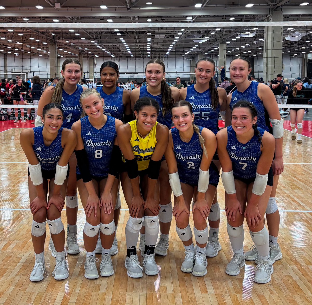🇺🇸DAY # 1 @USAV NATIONALS🇺🇸
Shout out to the Dynasty 17 Black athletes, coaches, and families forgoing a perfect 3-0 on the first day of Nationals in Dallas!
#TrainWinRepeat💪🏾💙🖤