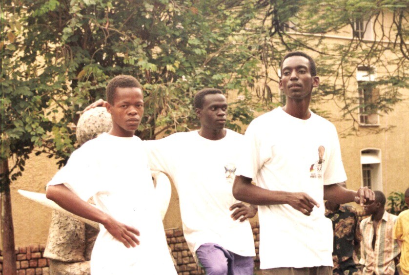 MosesMagogo's tweet image. Eeeee Nkrumah Ooooyeeee
Oooosagyefo Ooooyeeee
Activists Ooooyeeee
Raa, Taaa, Chaa
House Boys Zeeee
Lumumbwa Zeeee
Gongom Zee
Rats Zeee
Goats Zeee
Pebbles Zeee
Those golden days of Nsamba Geoffrey, Ben Muhiigo, Aggrey Bigala, Yawe, Yiga,