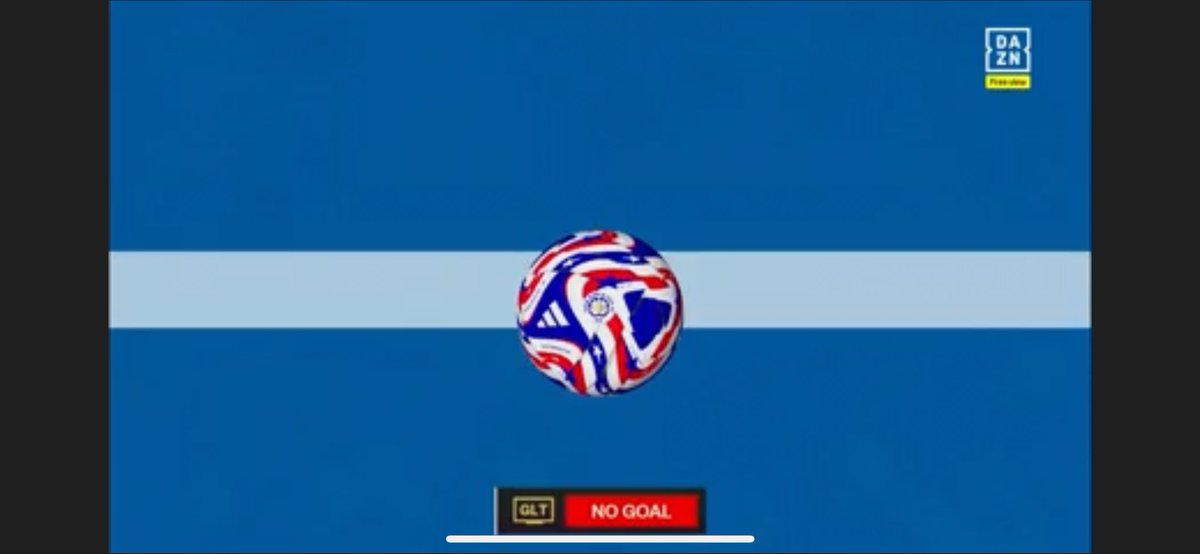 lolanguiii's tweet photo. El puto noruego podría haber metido pero le dio como el culo y se quedó a esto de gol.
Cierro la cuenta hasta que la vida me vuelva a sonreír. https://t.co/SG185mRCls