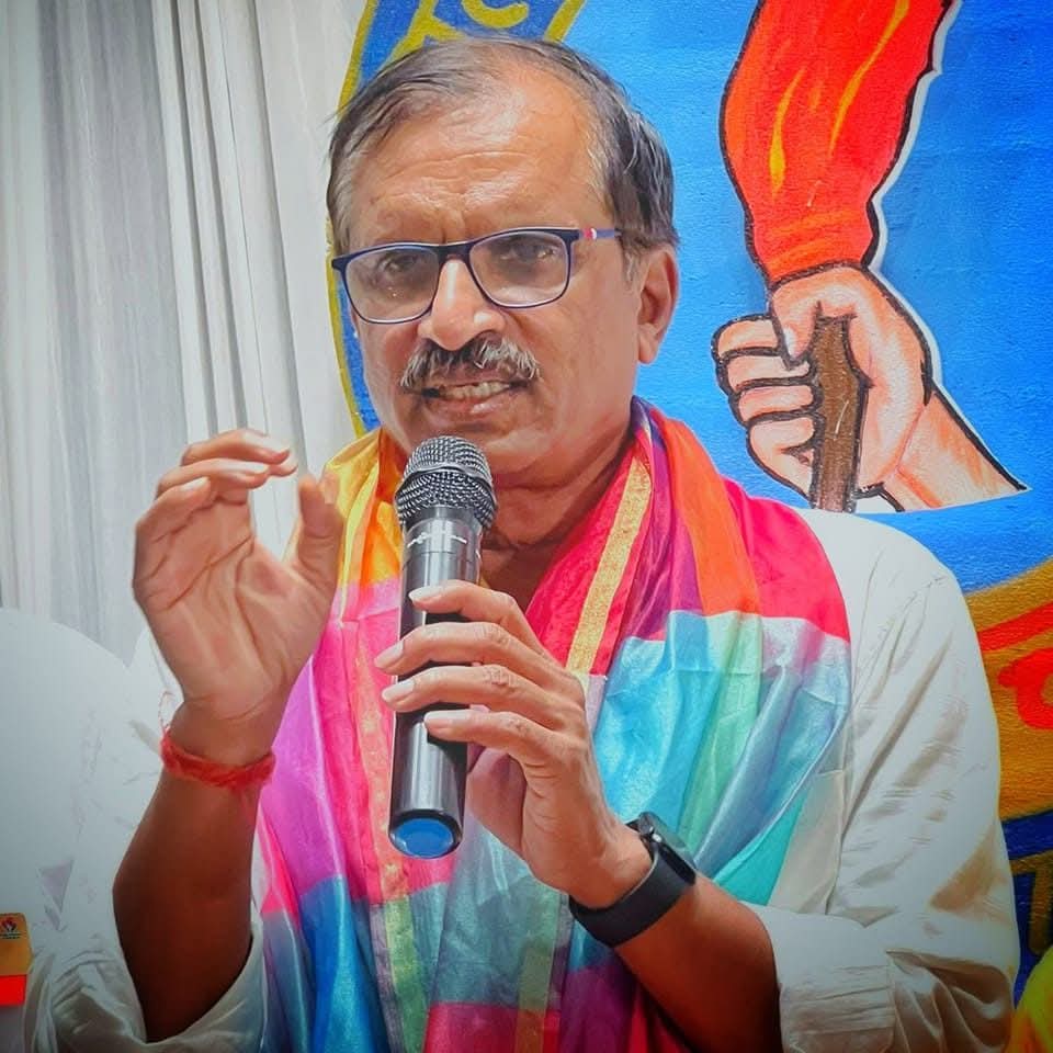 तमन्नाओ से भरी हो आपकी जिंदगी,ख्वाहिशों से भरा हर पल, दामन भी छोटा लगने लगे
इतनी खुशिया दे आपको ये नया आने वाला कल!
गोरखपुर के लोकप्रिय महापौर आदरणीय <a href="/DrMangleshBJP/">Dr. Manglesh Kumar Srivastava</a> जी आपको जन्मदिन की बहुत बहुत बधाई एवं हार्दिक शुभकामनाएं💐💐
आप जिए हजारों साल साल का एक दिन हो पचास हजार साल।