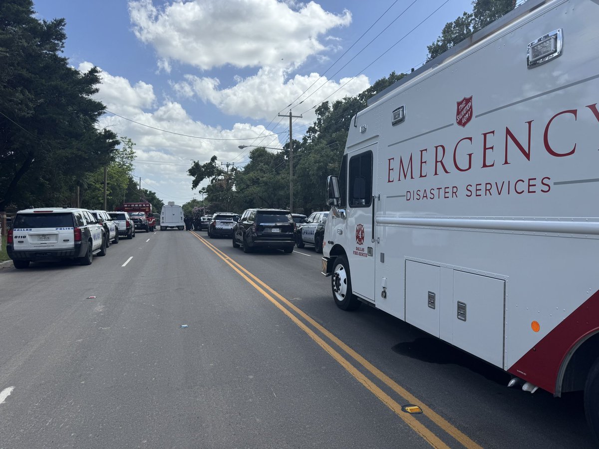 896 &amp; 897 are back in service after assisting the DPD SWAT team with a barricaded person call. Suspect was wanted for arson. He finally surrendered after liberal application of tear gas.