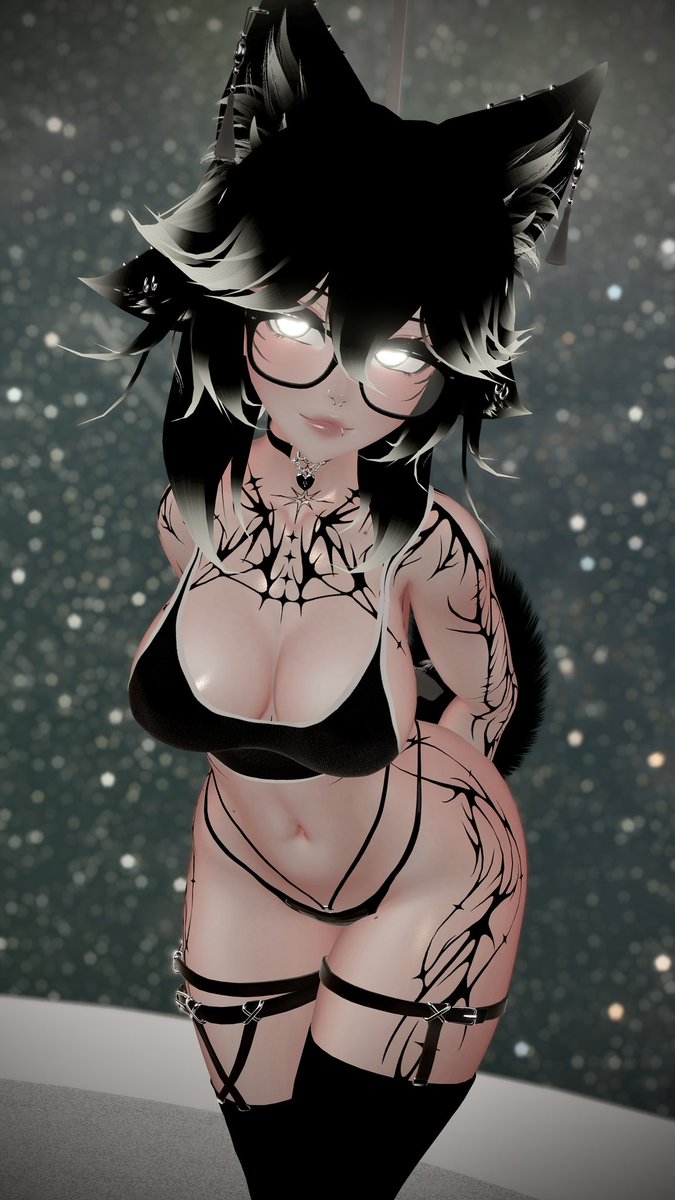 Primrosevrc's tweet image. Helloo going to be posting pictures and avi edits along with friends I make along the way 🖤