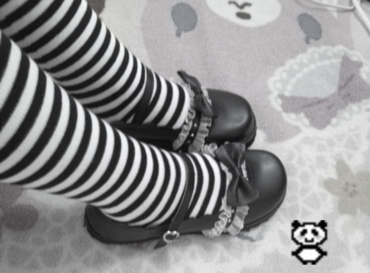 kuzukini's tweet image. * ⋆ ˚⋆୨୧˚　˚୨୧⋆˚ ⋆
hiyaaa i'm nia (๑⃙⃘´༥`๑⃙⃘)
not new to #nsfwtwt , 

༝ 19
༝  she / her
༝  switch (sub+) 
༝  soft &amp;amp; hard kinks ✿
༝  mostly faceless acc
༝  my throne is a wip 
༝  mdni pls &amp;amp; thank u❕❕
  
🤍 and #rt to be moots :3 
   * ⋆ ˚⋆୨୧˚　˚୨୧⋆˚ ⋆