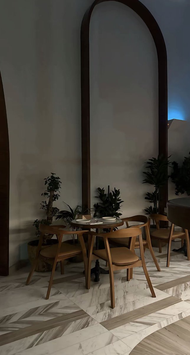 ناقص امام ناقص جيت بشكي له هو يعاين وانا اعاين.