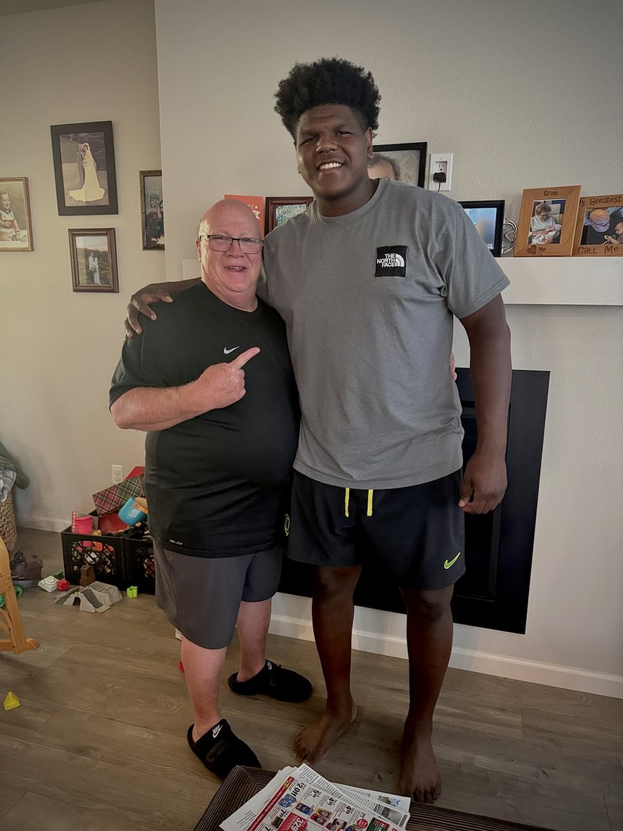 Great Dinner at the house with ⁦<a href="/joshuaconerlyjr/">Josh(ua) Conerly Jr</a>⁩