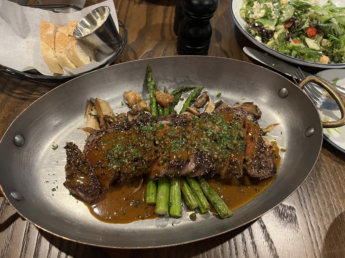 Угаасаа махсаг хүн байгаа 😋