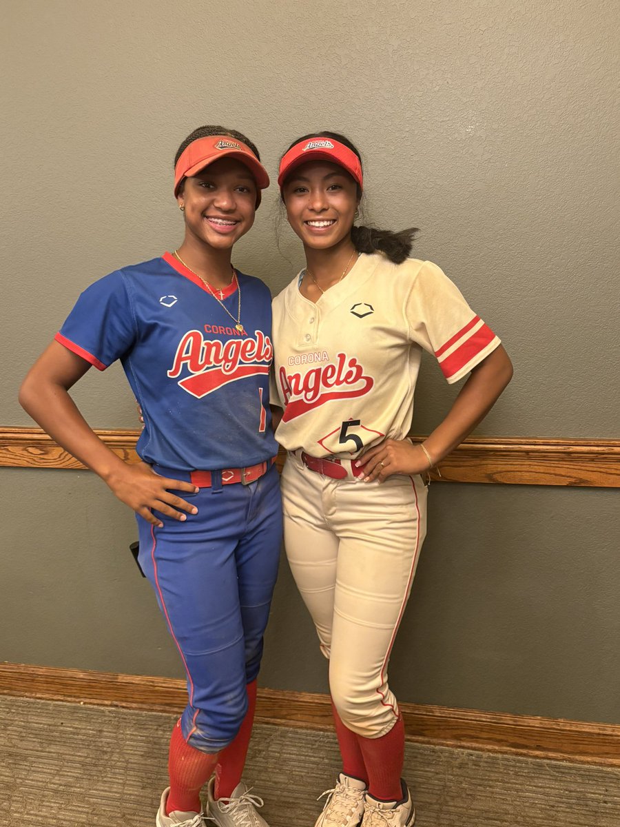 KylieByrd2010's tweet photo. Had the pleasure of sharing the field today with Sam, my fav!! #Middles #Orgworkout #CAAllDay @LineDsoftball @ExtraInningSB @D1Softball @SoftbalAmerica https://t.co/vJt29fLg0w