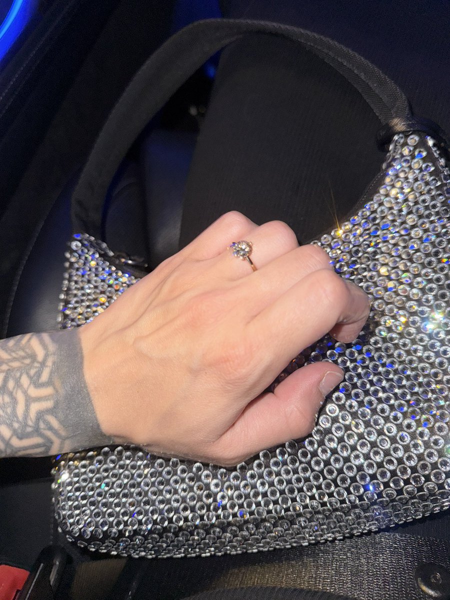 KAITLYN K 🇬🇷 tweet media