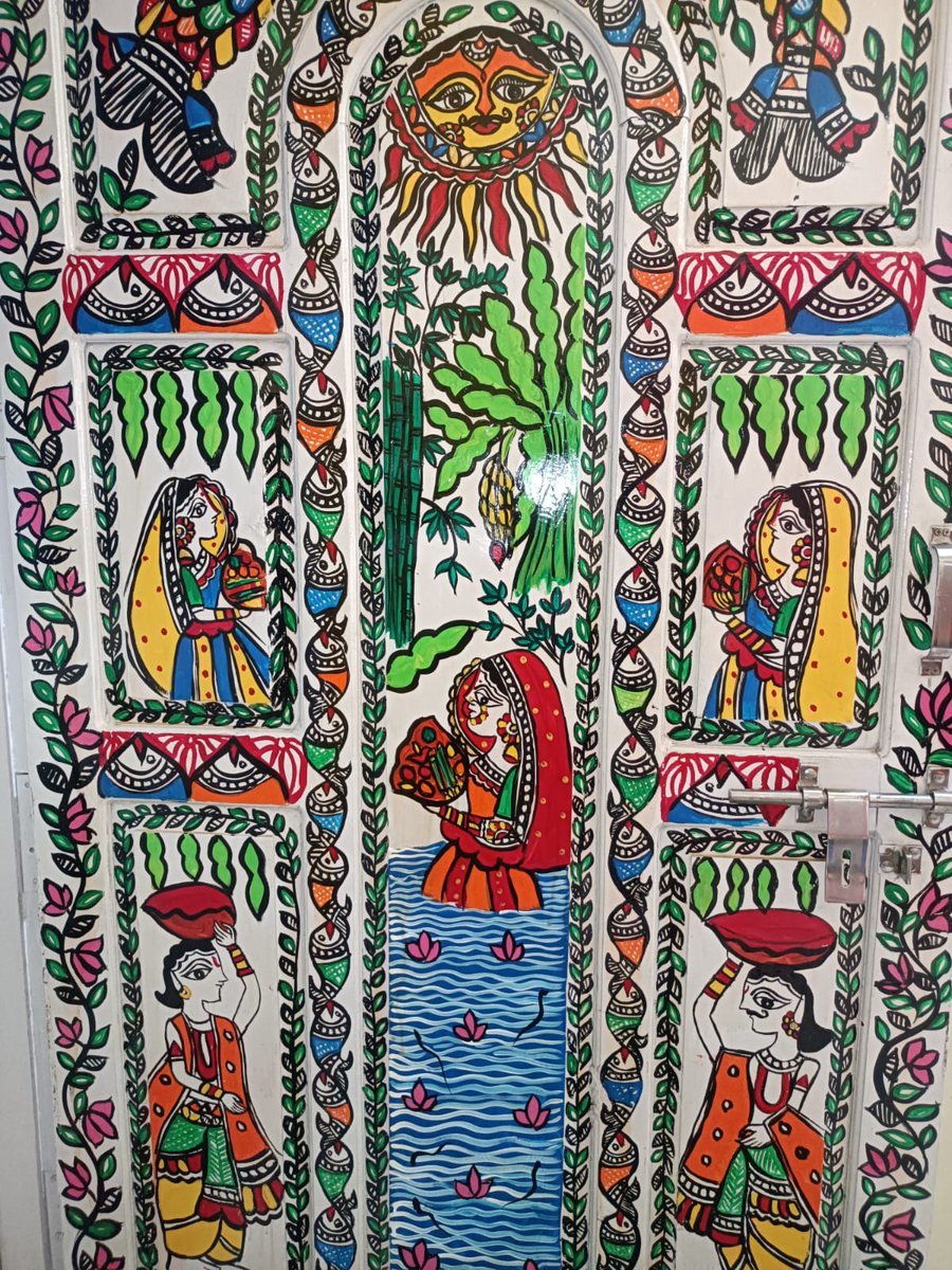 mithilakritihub's tweet photo. 💐💐Old Ways won't open.... New Doors 💐💐
स्वागतम...एक कदम तरक्की की ओर
Come In! We're awesome.
Door decor with beautiful themes and motifs of mithilaart.
#door #doordecoration #doordecor #mithilaart #mithilapainting #artist #loveforart #handmadeart #everyone #indianart #india https://t.co/epEgvAnpUX
