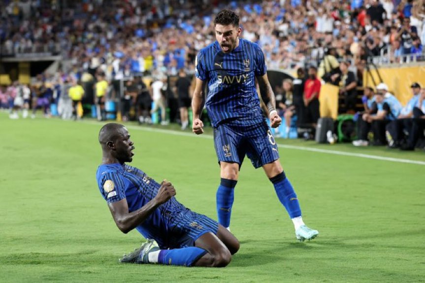 كل حاجز يُقال عنه محال اخبره بأن هناك  كبير اسمه  الهلال ..
1/7/2025 يوم آخر من ايام الزعامة ..
ماحدث اليوم هو بُعد آخر نحو تطلعات هذا الكيان ..
اقل ما يُقال .. افتخر بهلالك يا زعيم ..
الف مبروك لعشاقه وهاردلك لعشاق الستي 
#الهلال_مان_سيتي