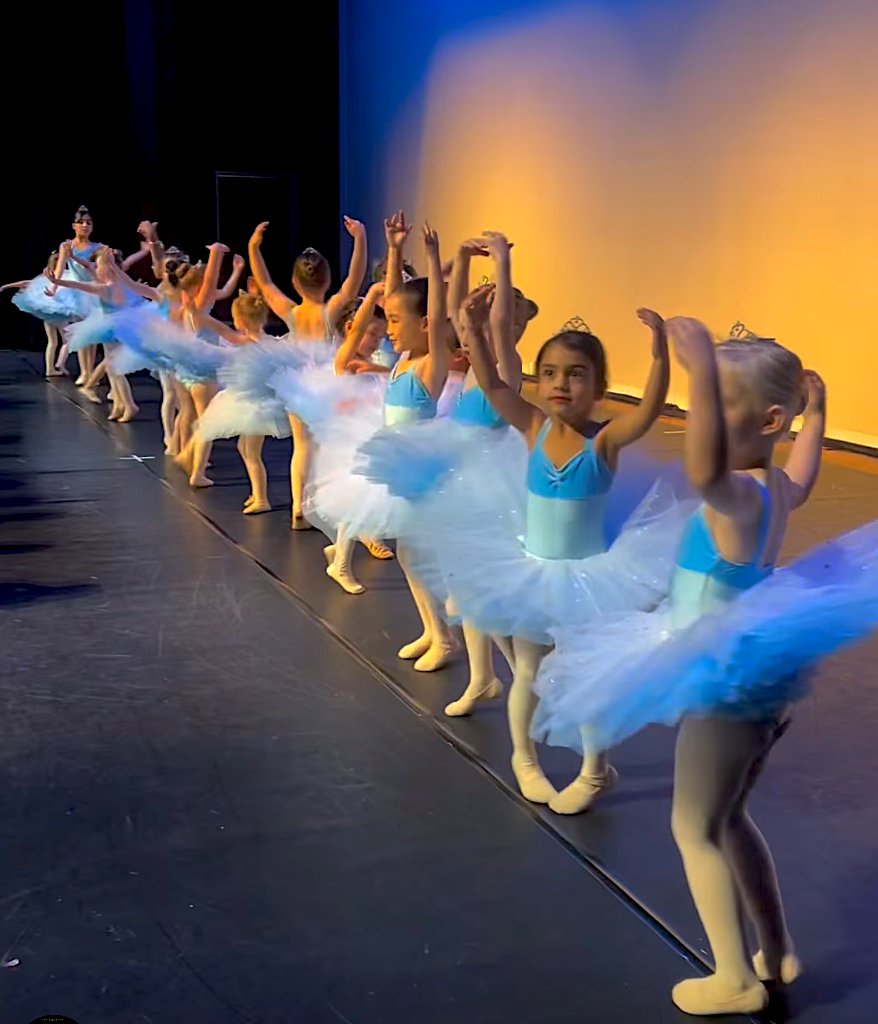 QldBrainInst's tweet image. Shout-out to the amazing dancers at Sayers Dance Centre who shone on stage at the Day of Dance last month, raising $20,000 for brain research at QBI.
Special thanks to the families and friends who came along to cheer them on and to all the sponsors who helped make the day…