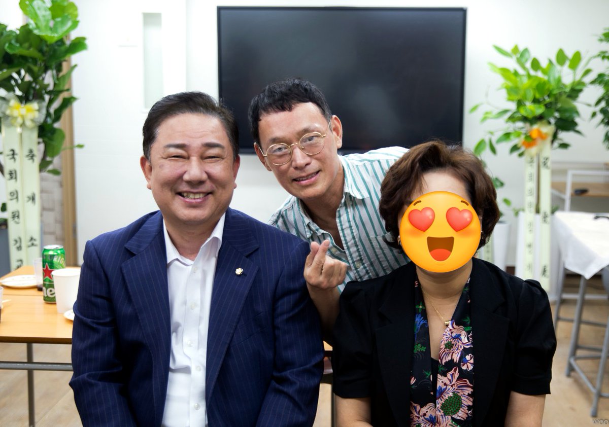 ■민주당의 막강 병기, 최강 병기!
화이팅입니다!
(※고난을 이겨내온 사모님은 아직은 비공개입니다.)